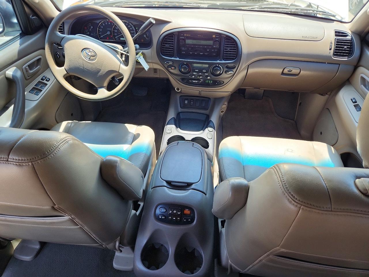 Toyota Sequoia Sr5