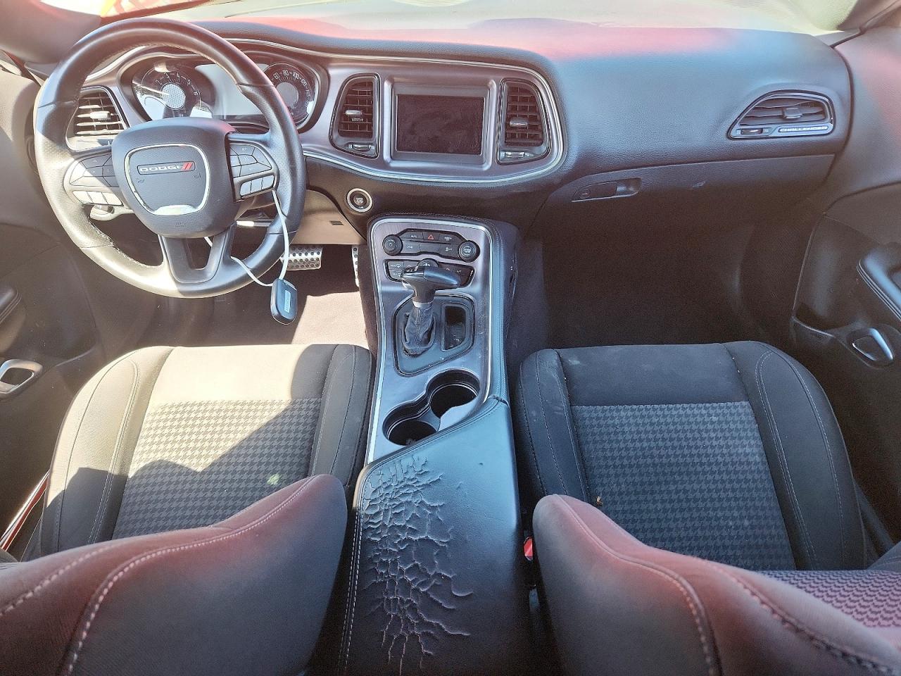 Dodge Challenger Sxt
