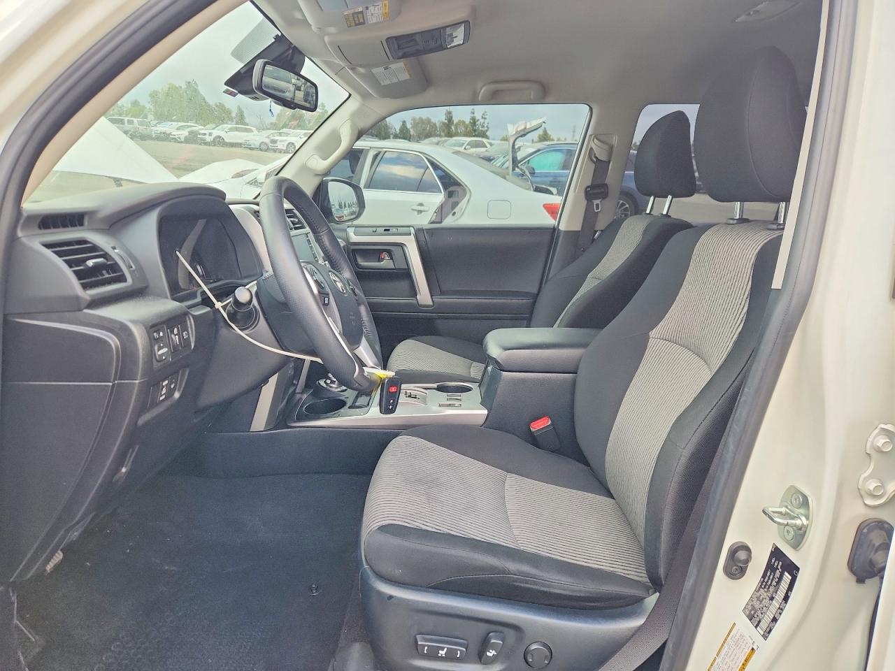 Toyota 4Runner Sr5