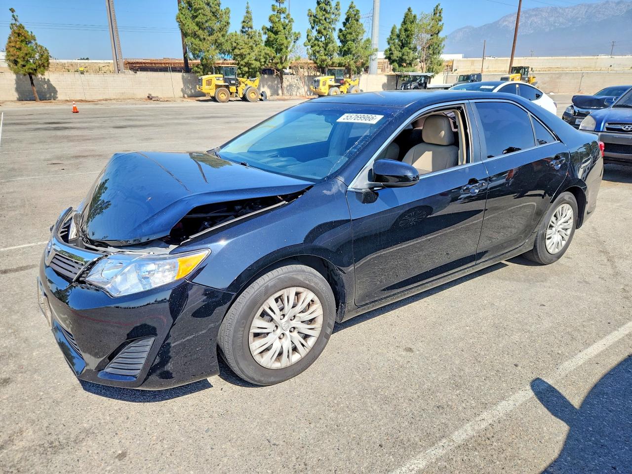 Salvage Toyota Camry Image