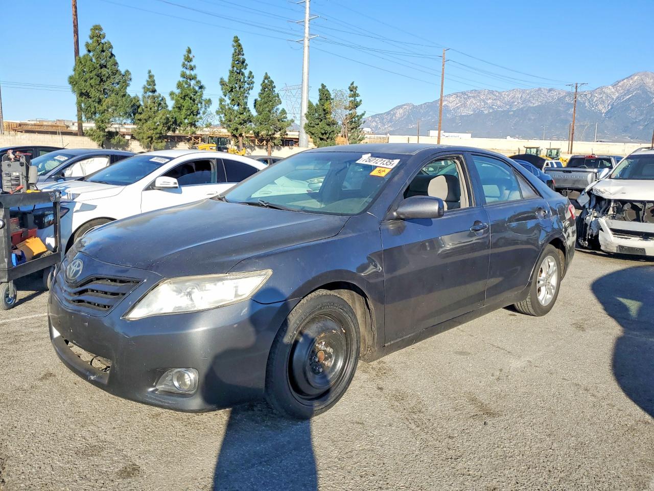 Salvage Toyota Camry Image