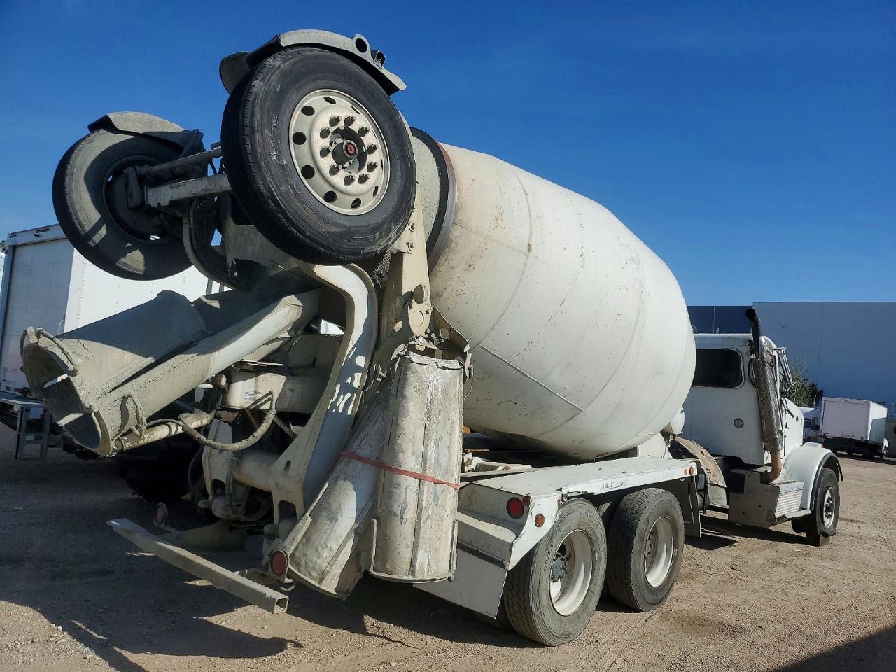 Peterbilt 365