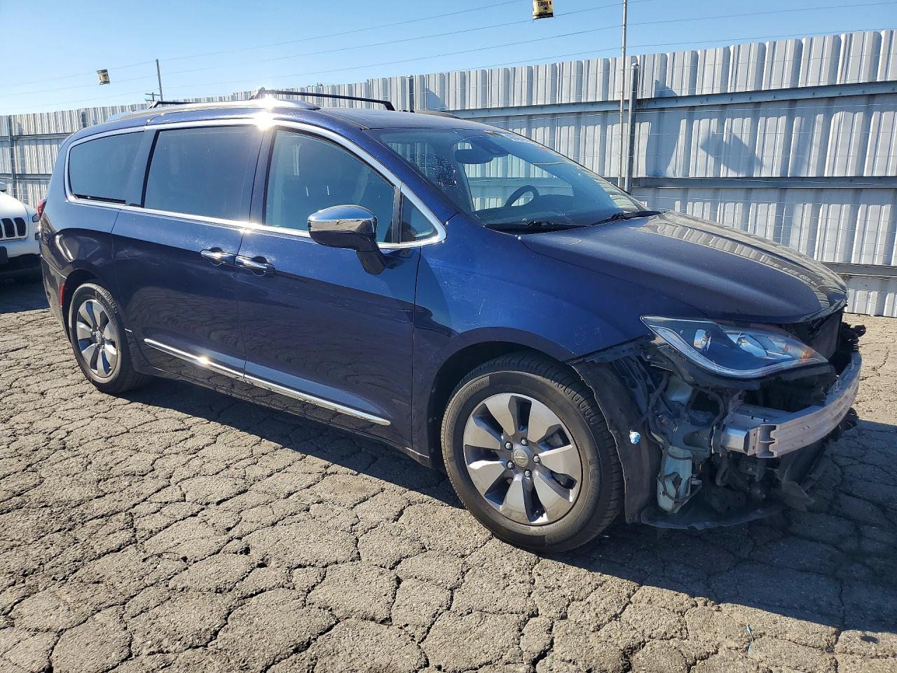 Chrysler Pacifica