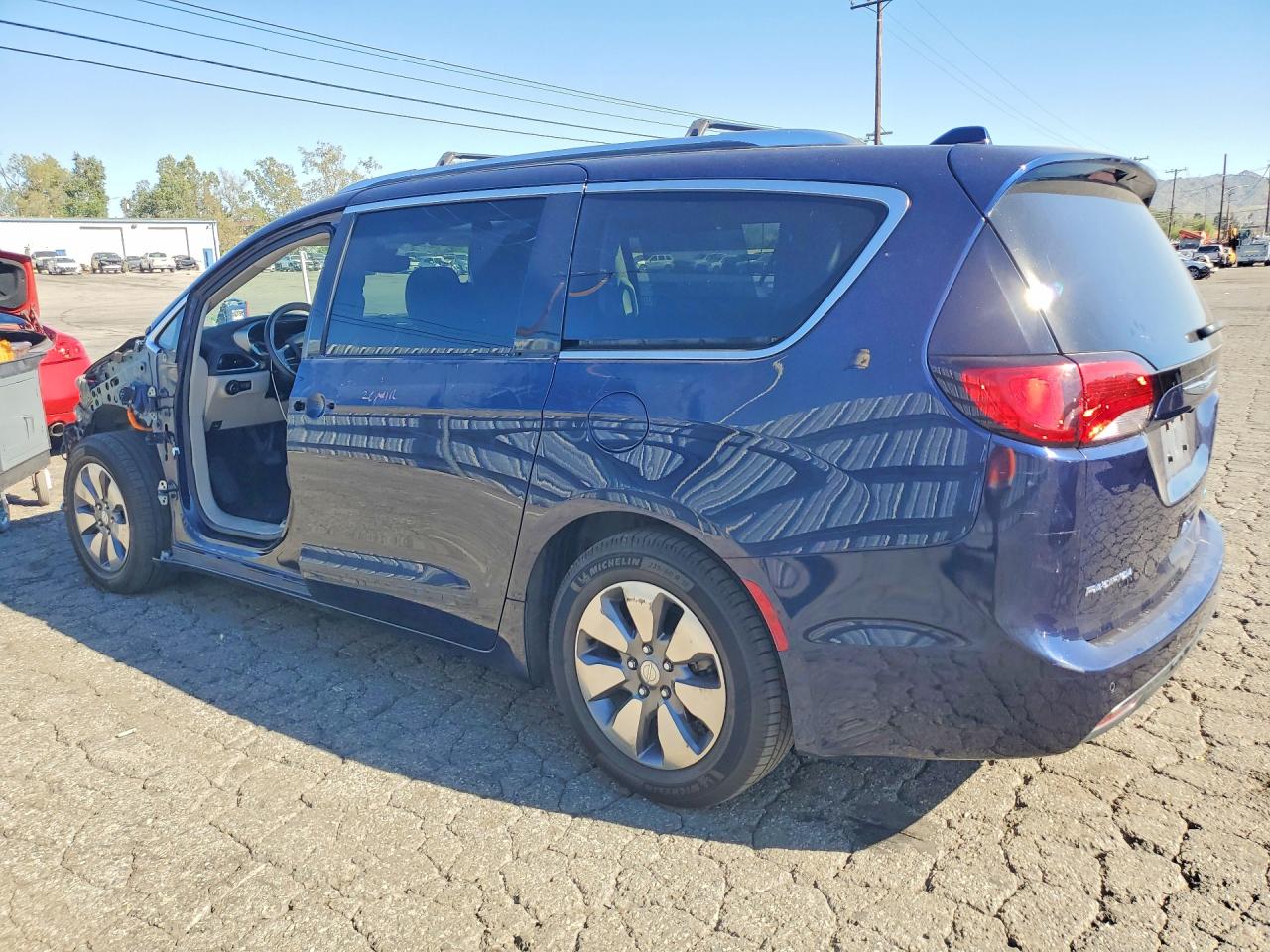 Chrysler Pacifica