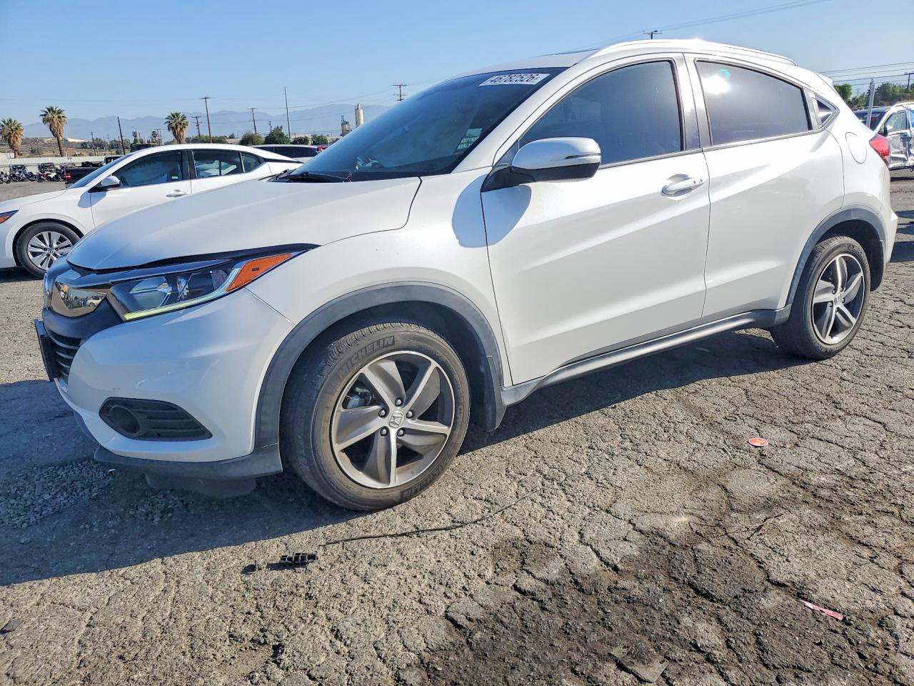 Salvage Honda HR-V Image
