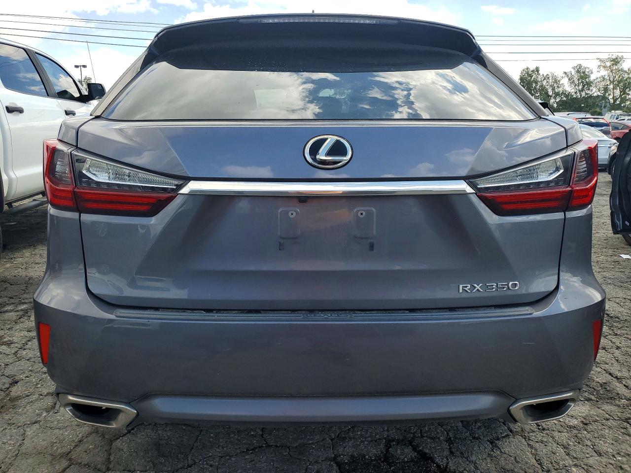 Lexus RX Base