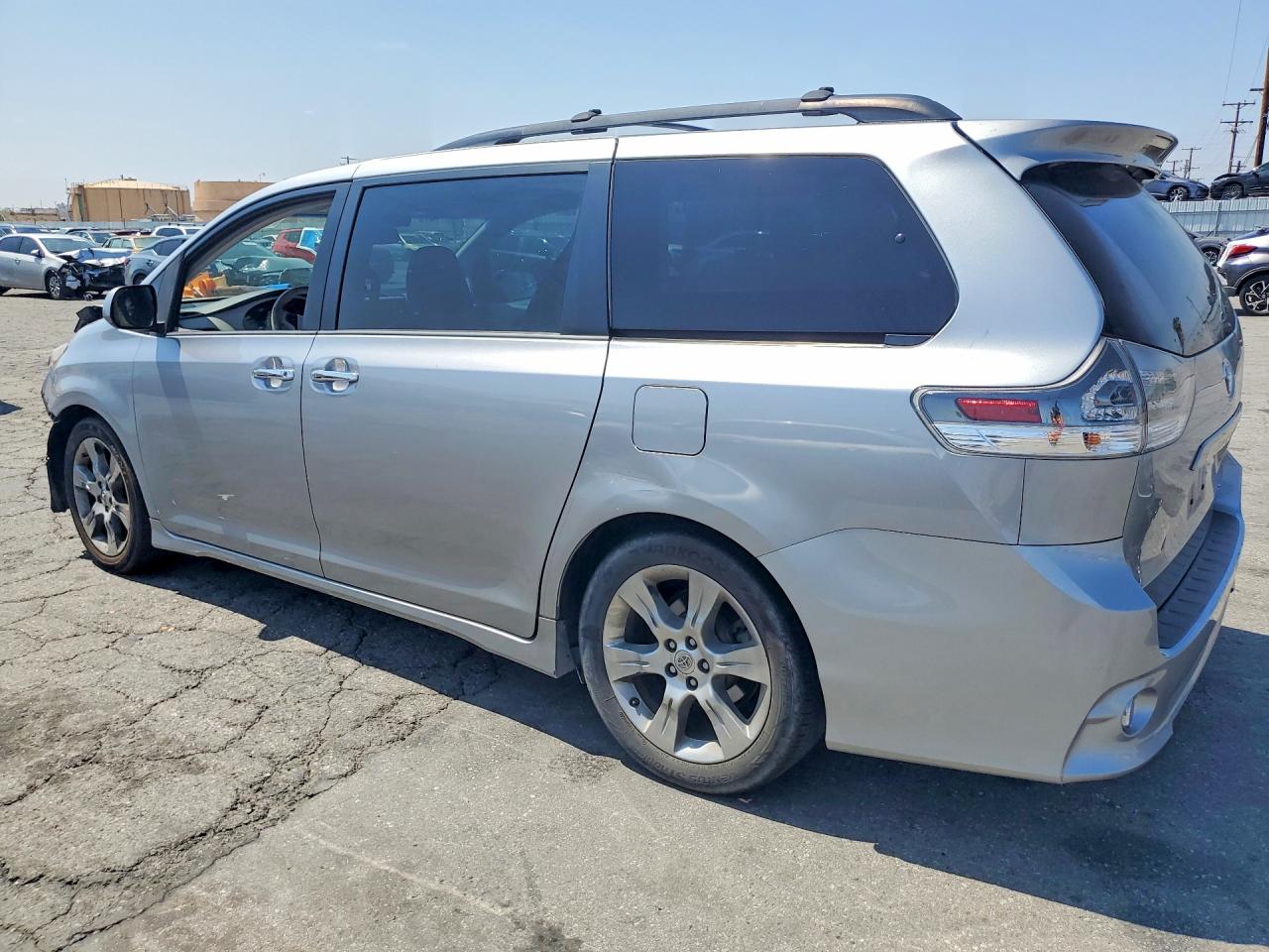 Toyota Sienna Sport