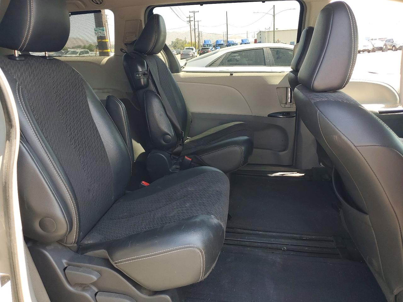 Toyota Sienna Sport