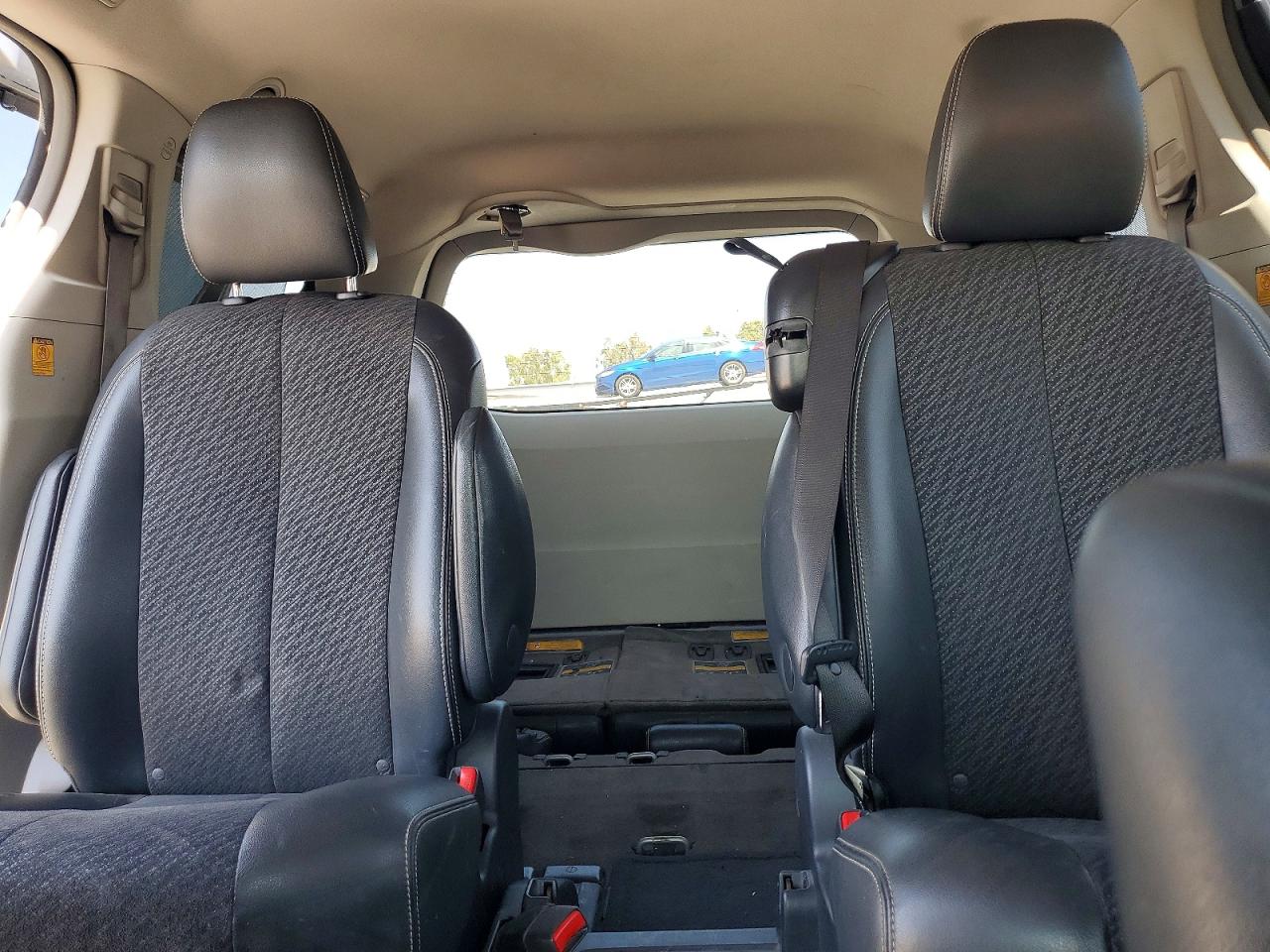 Toyota Sienna Sport