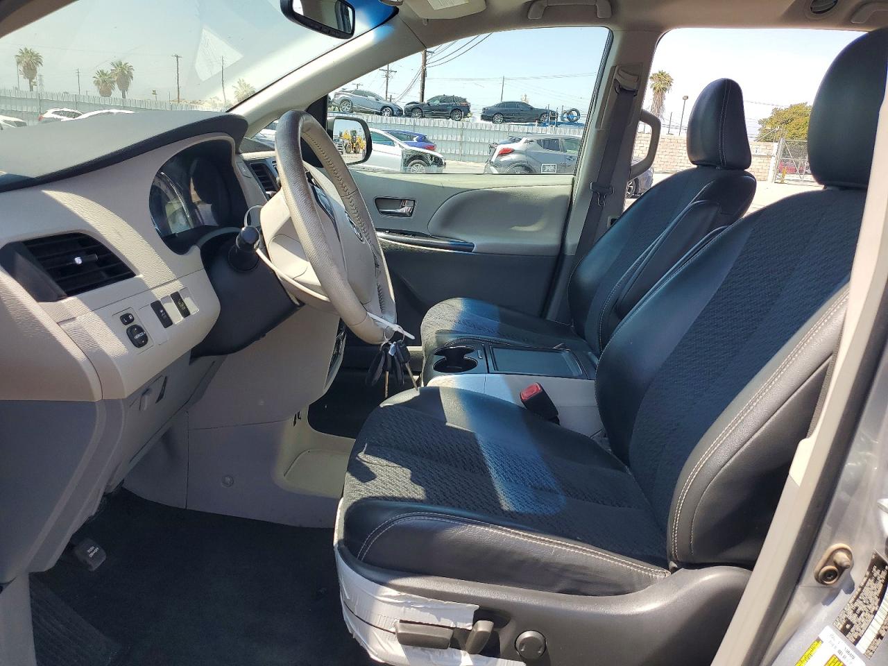 Toyota Sienna Sport