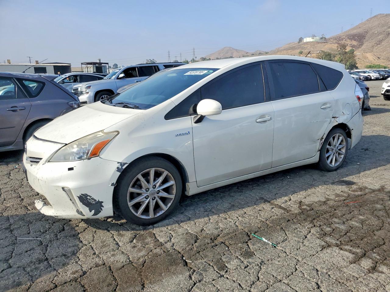 Salvage Toyota Prius Image