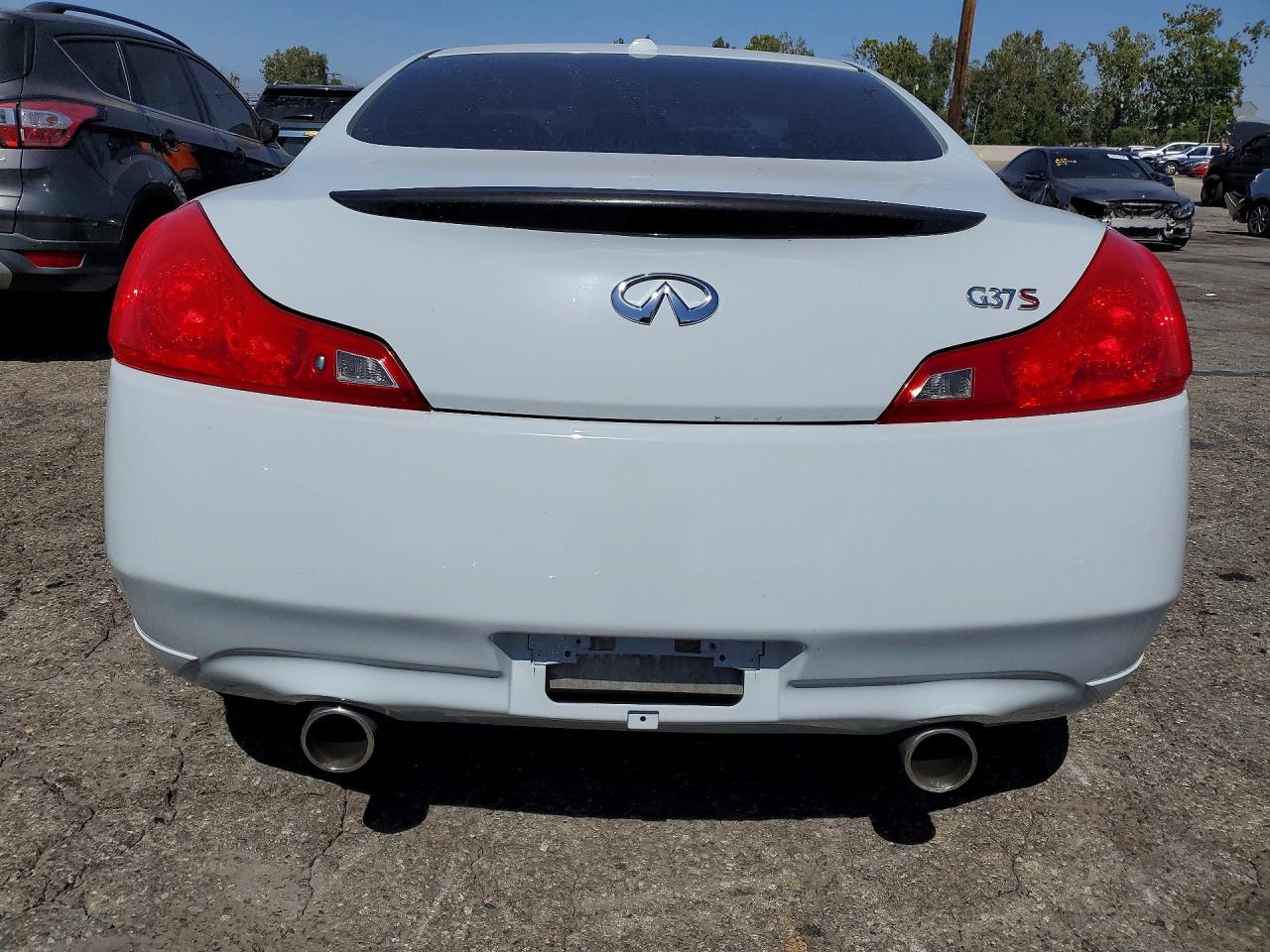 INFINITI G37 Base