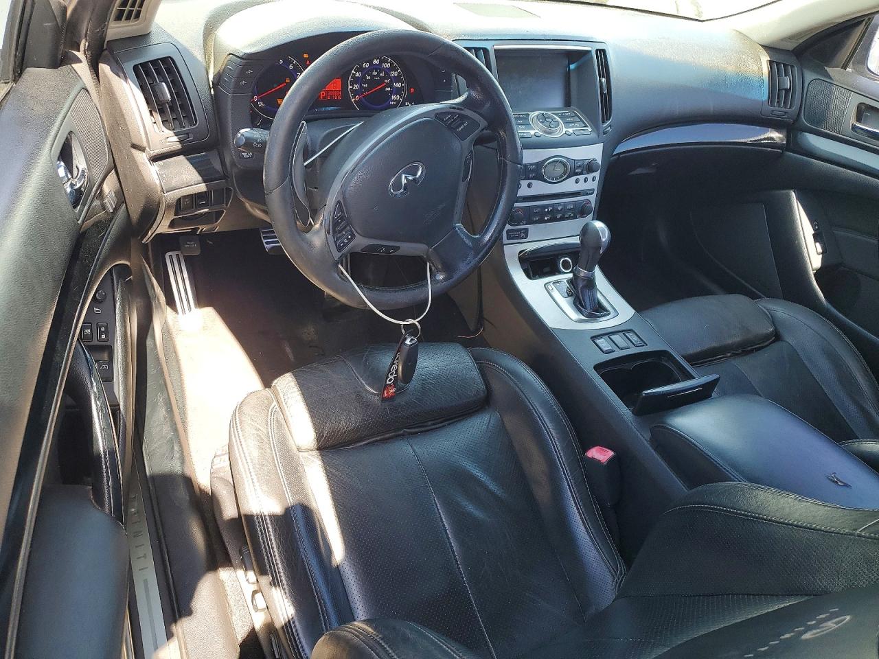 INFINITI G37 Base