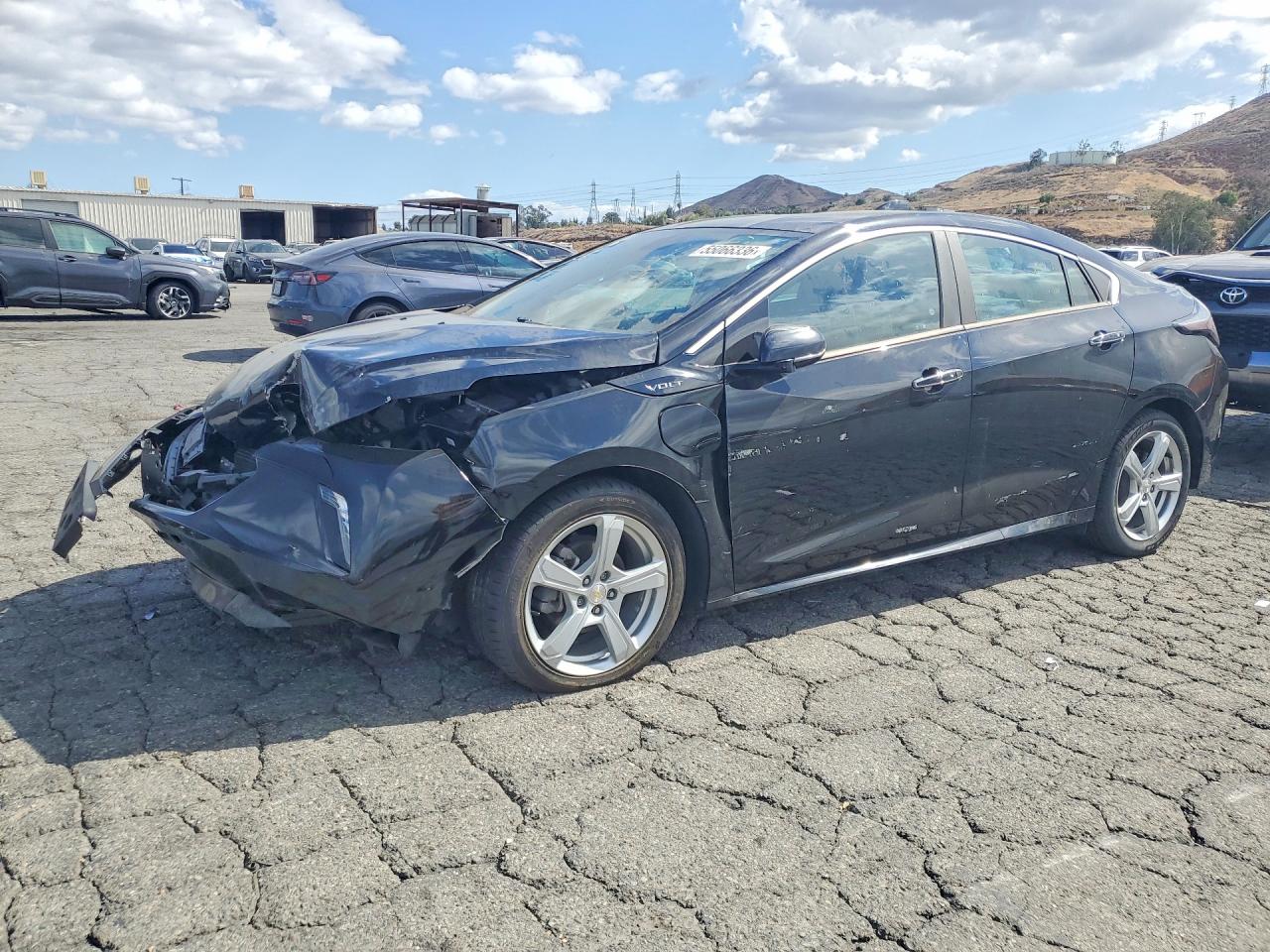Salvage Chevrolet Volt Image