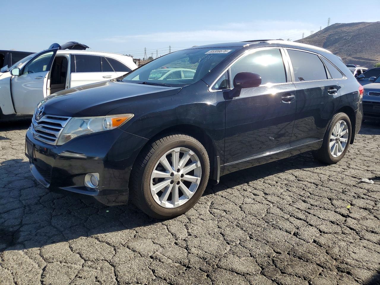Salvage Toyota Venza Fwd Image