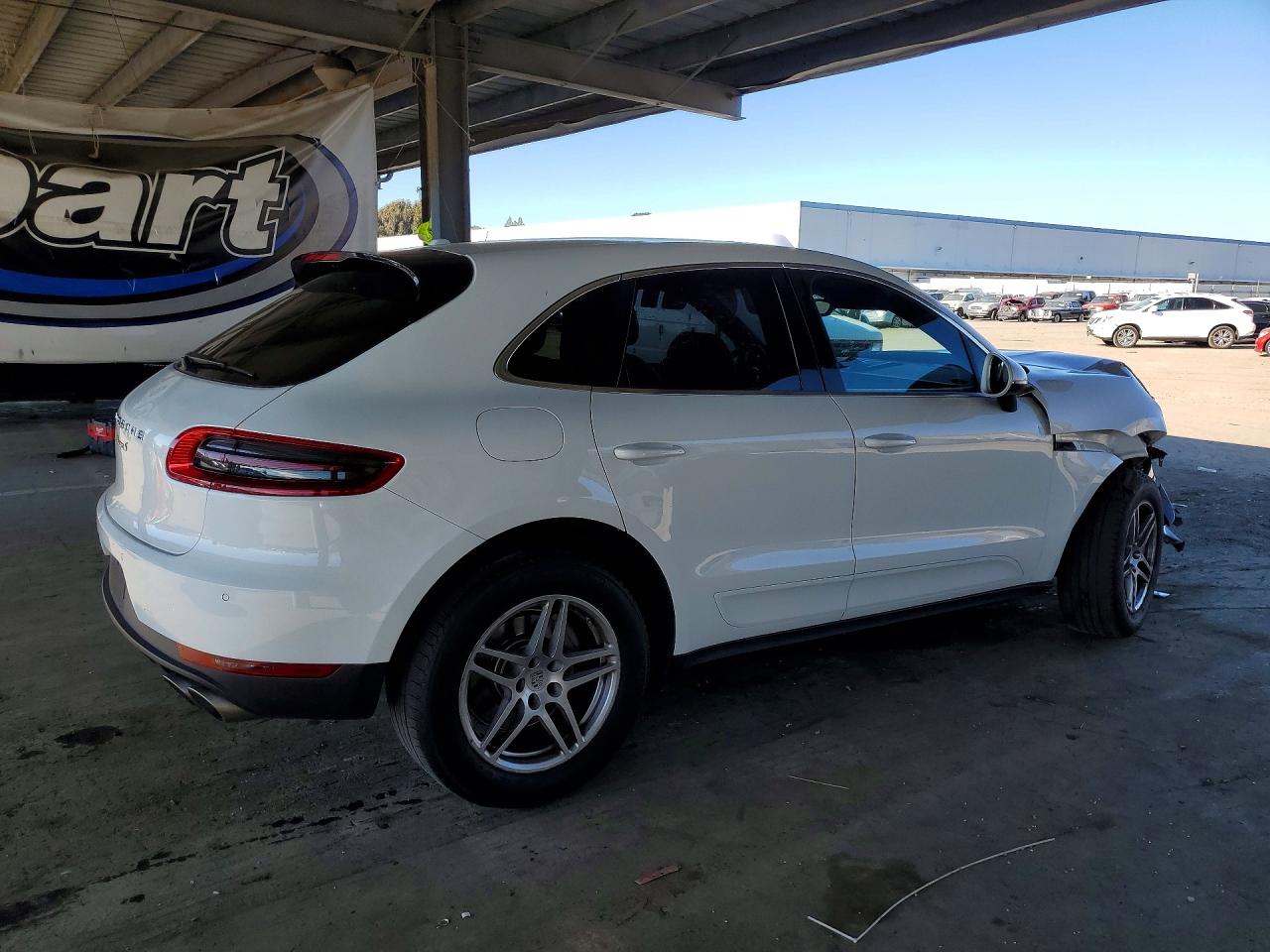 Porsche Macan S