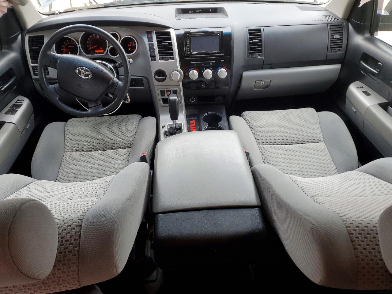 Toyota Tundra Crewmax Sr5