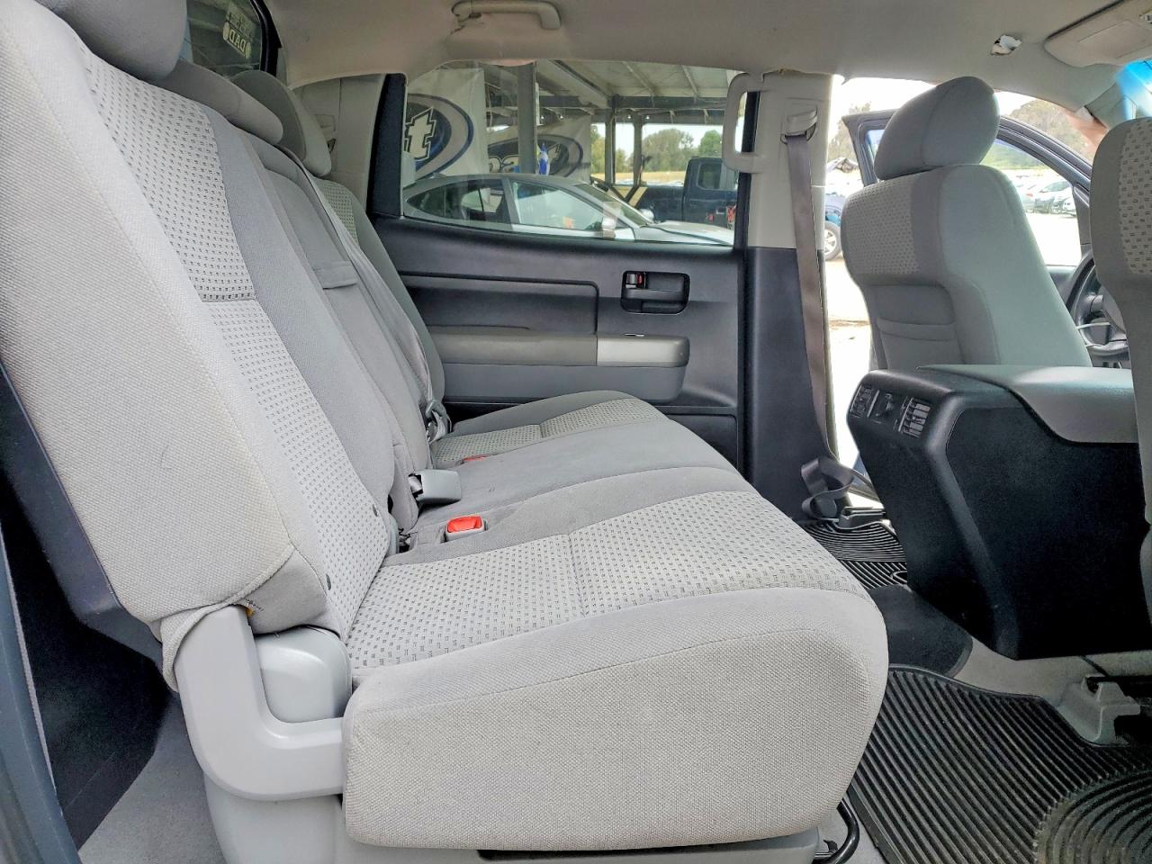 Toyota Tundra Crewmax Sr5