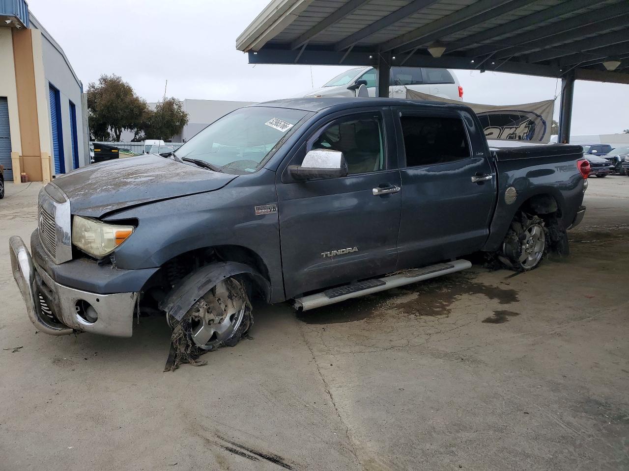 Salvage Toyota Tundra Image
