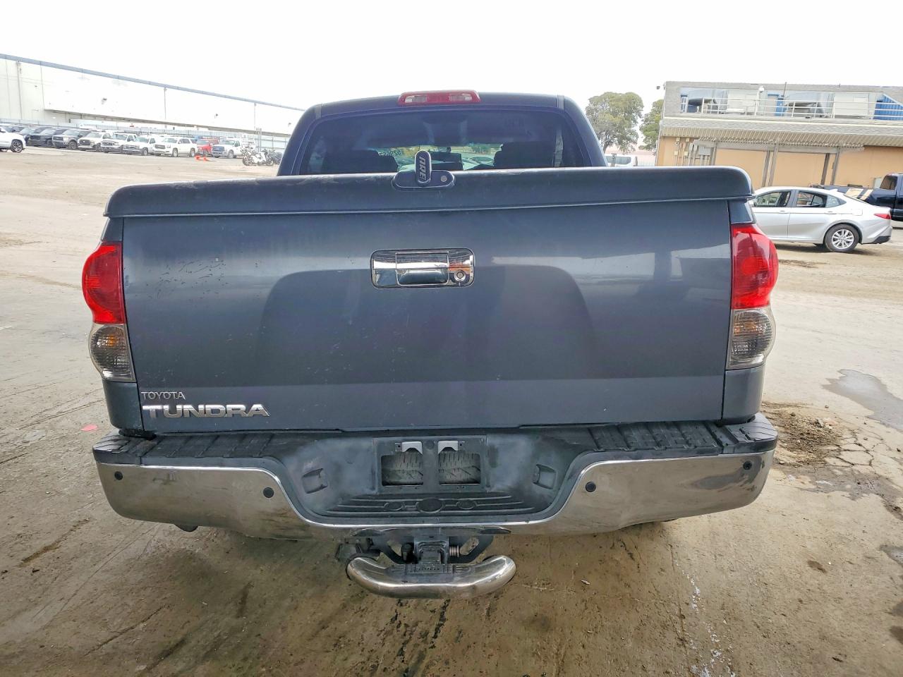 Toyota Tundra Crewmax Sr5