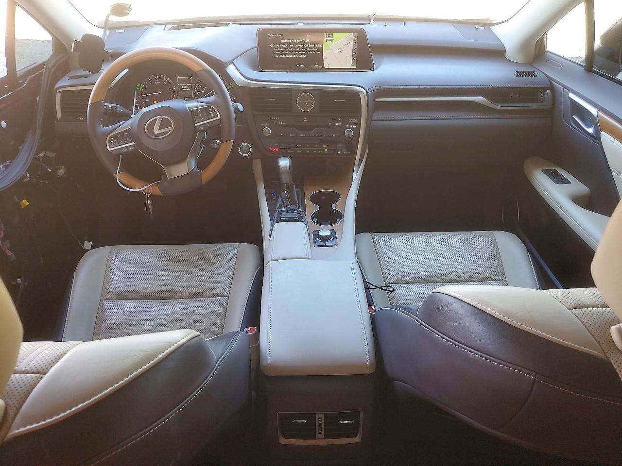 Lexus RX Base