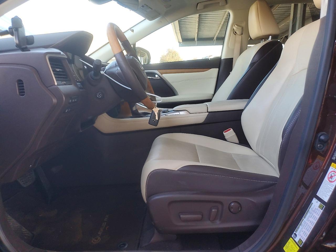 Lexus RX Base