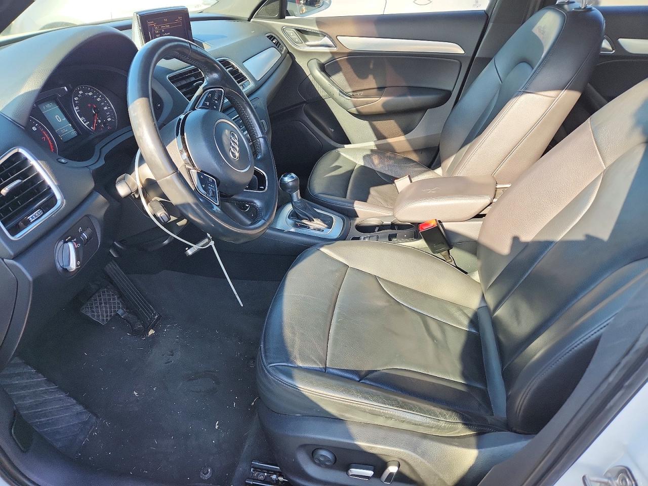 Audi Q3 Premium Plus