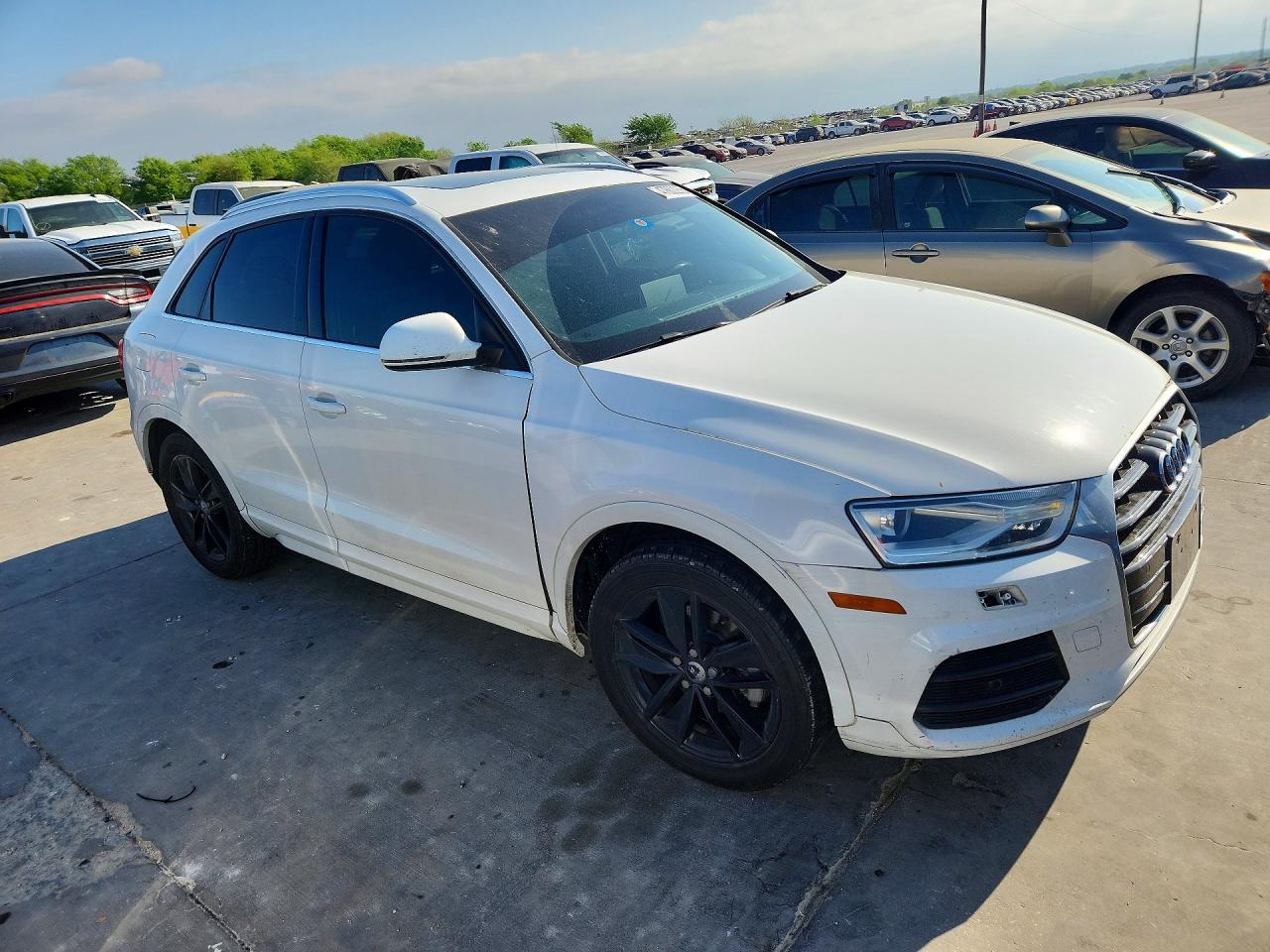 Audi Q3 Premium Plus