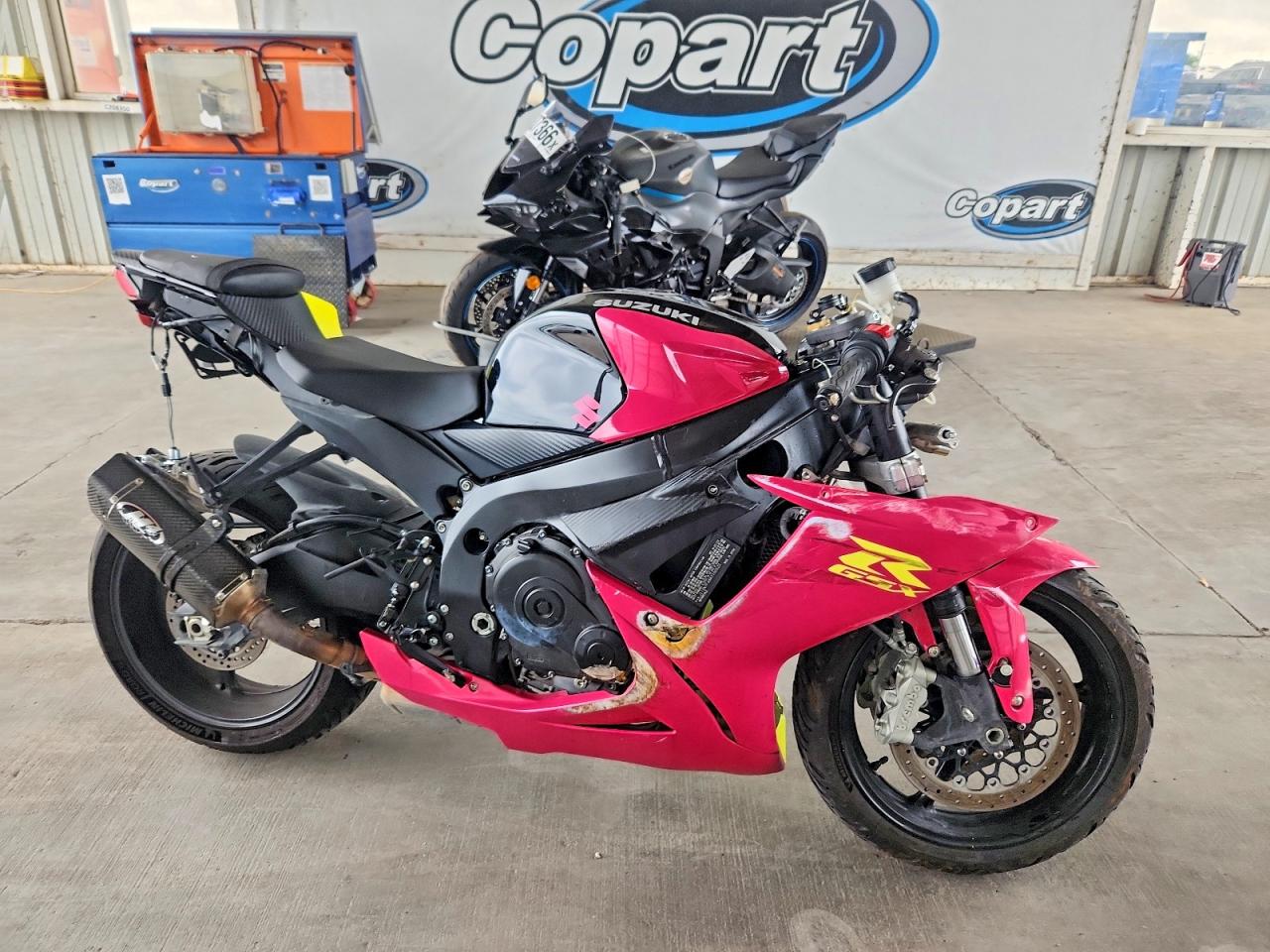 Salvage Suzuki Gsxr600 Image