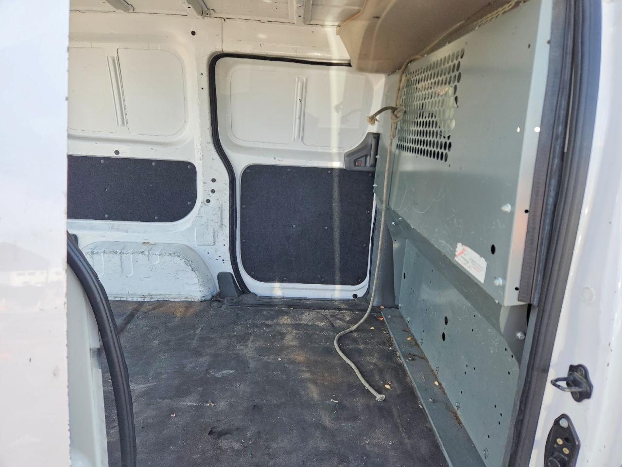 Nissan Nv S