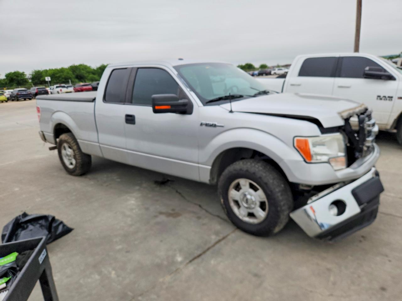 Ford F-150 Super Cab