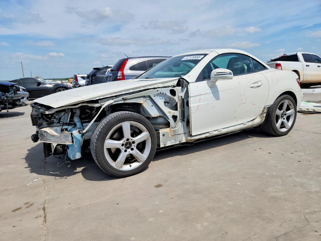 Salvage Mercedes-Benz Slk-class Image