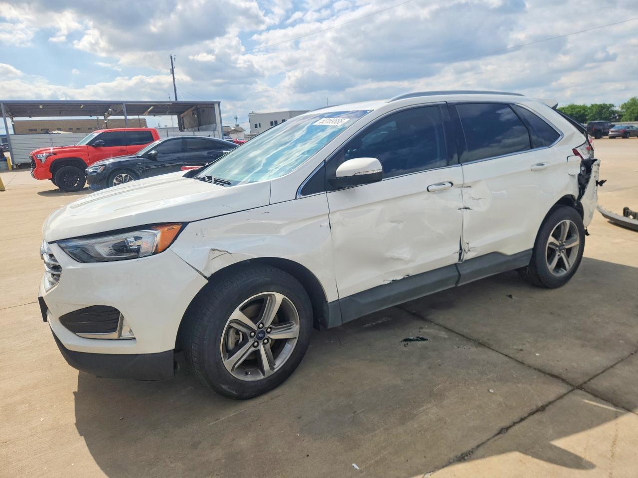 Salvage Ford Edge Image
