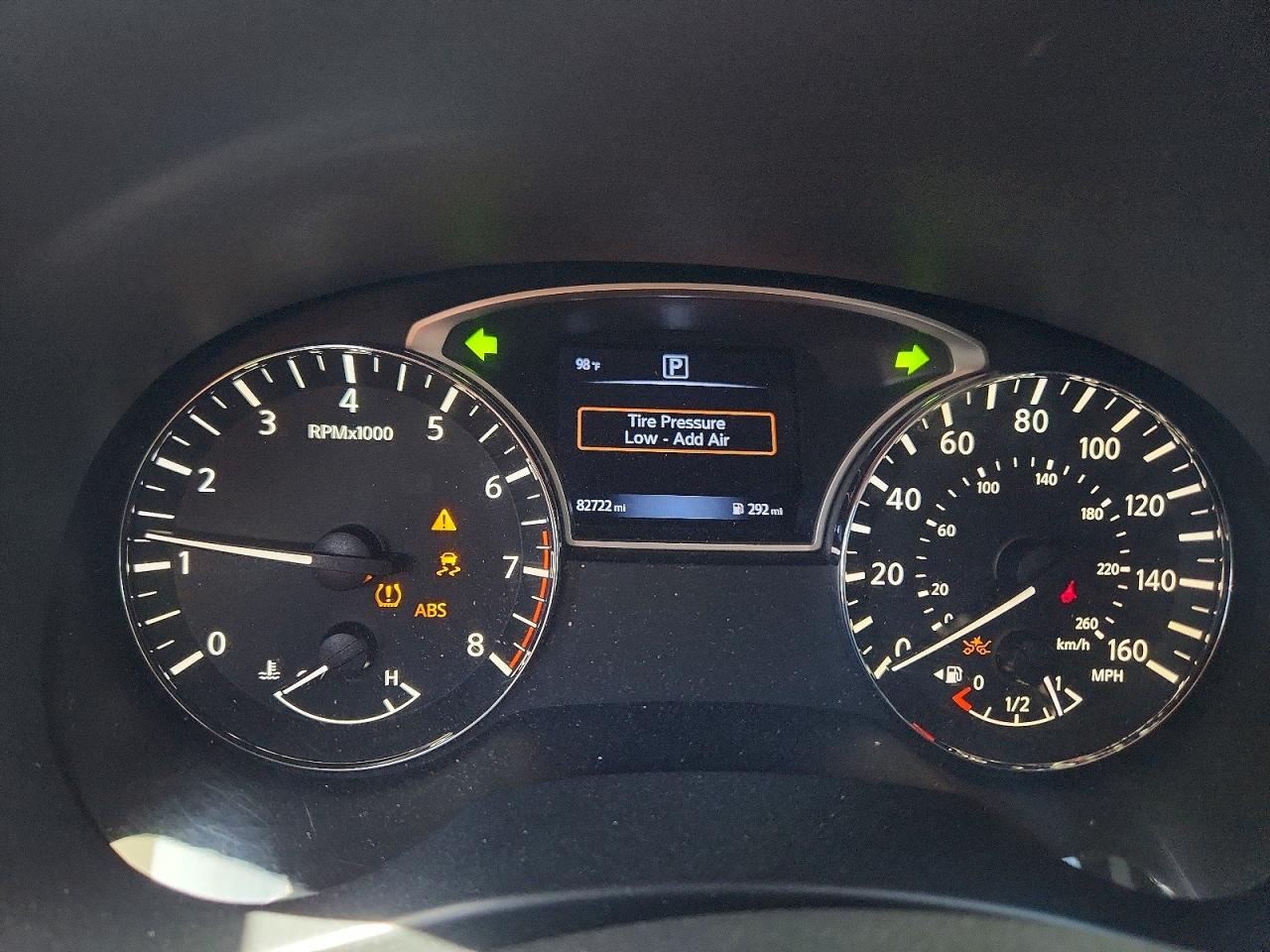 Nissan Pathfinder S