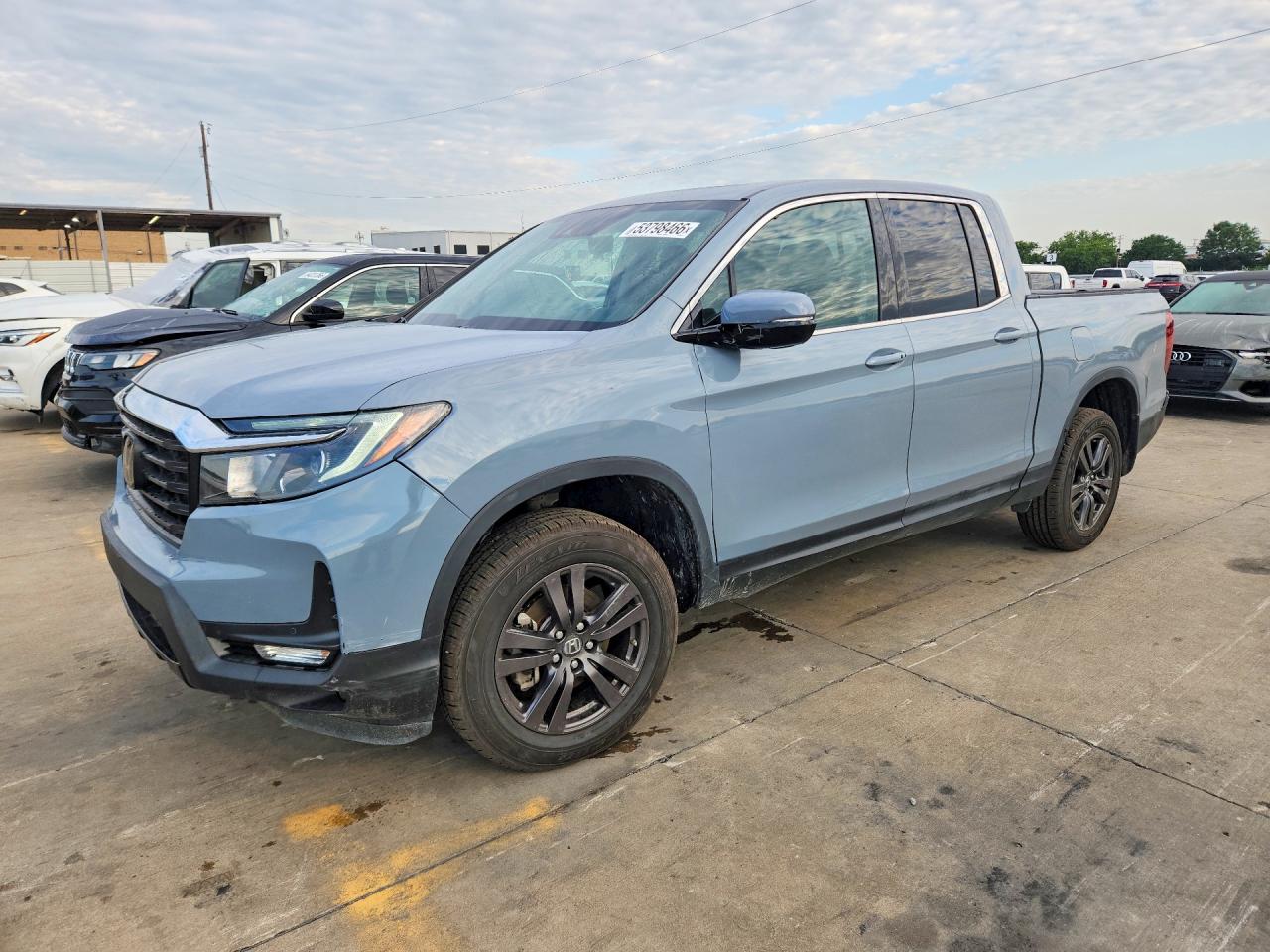 Salvage Honda Ridgeline Image