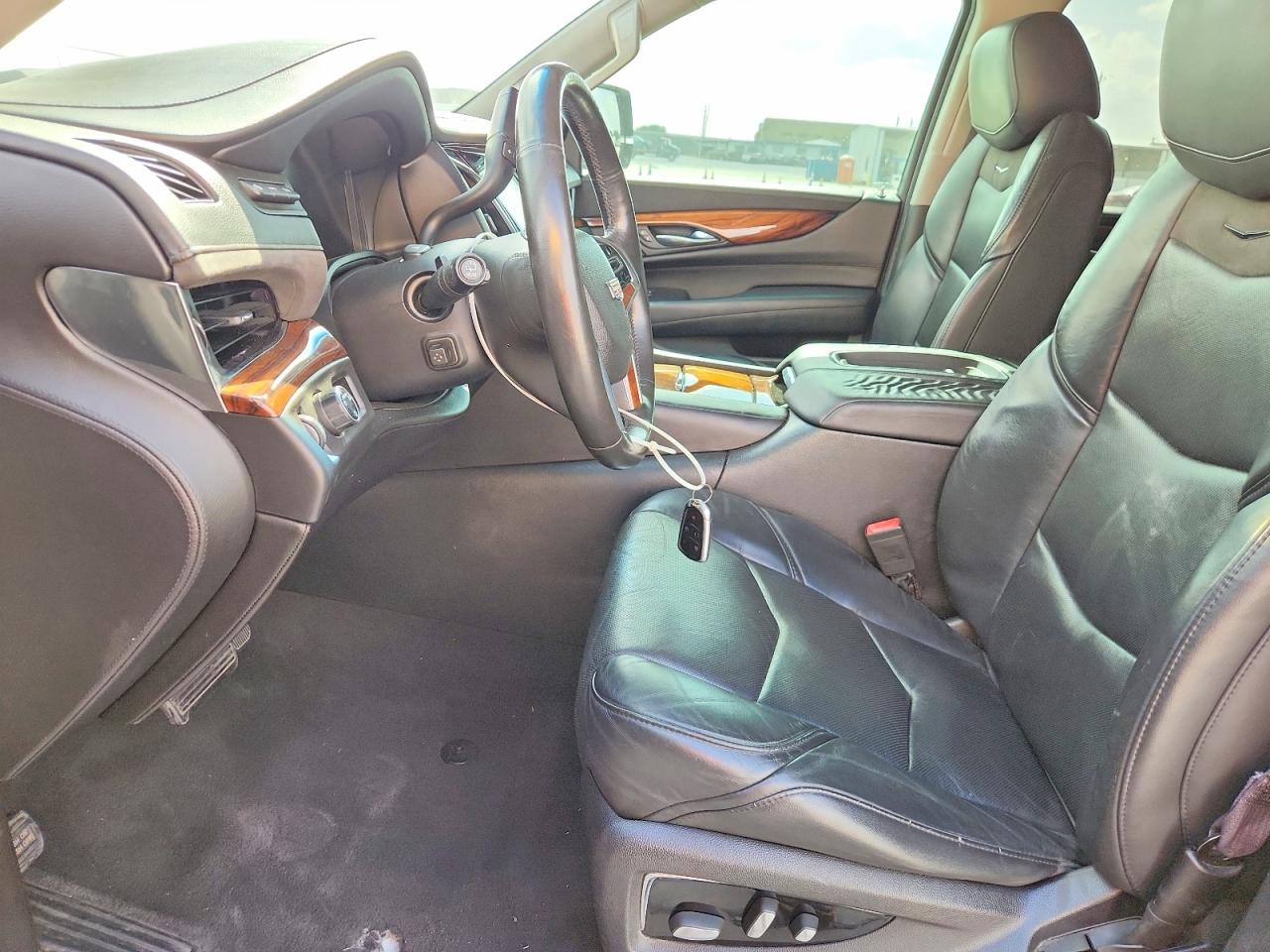 Cadillac Escalade Luxury
