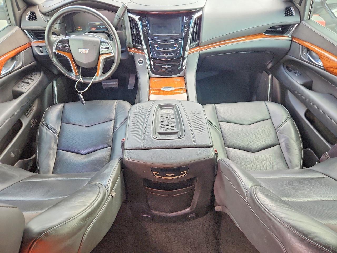 Cadillac Escalade Luxury