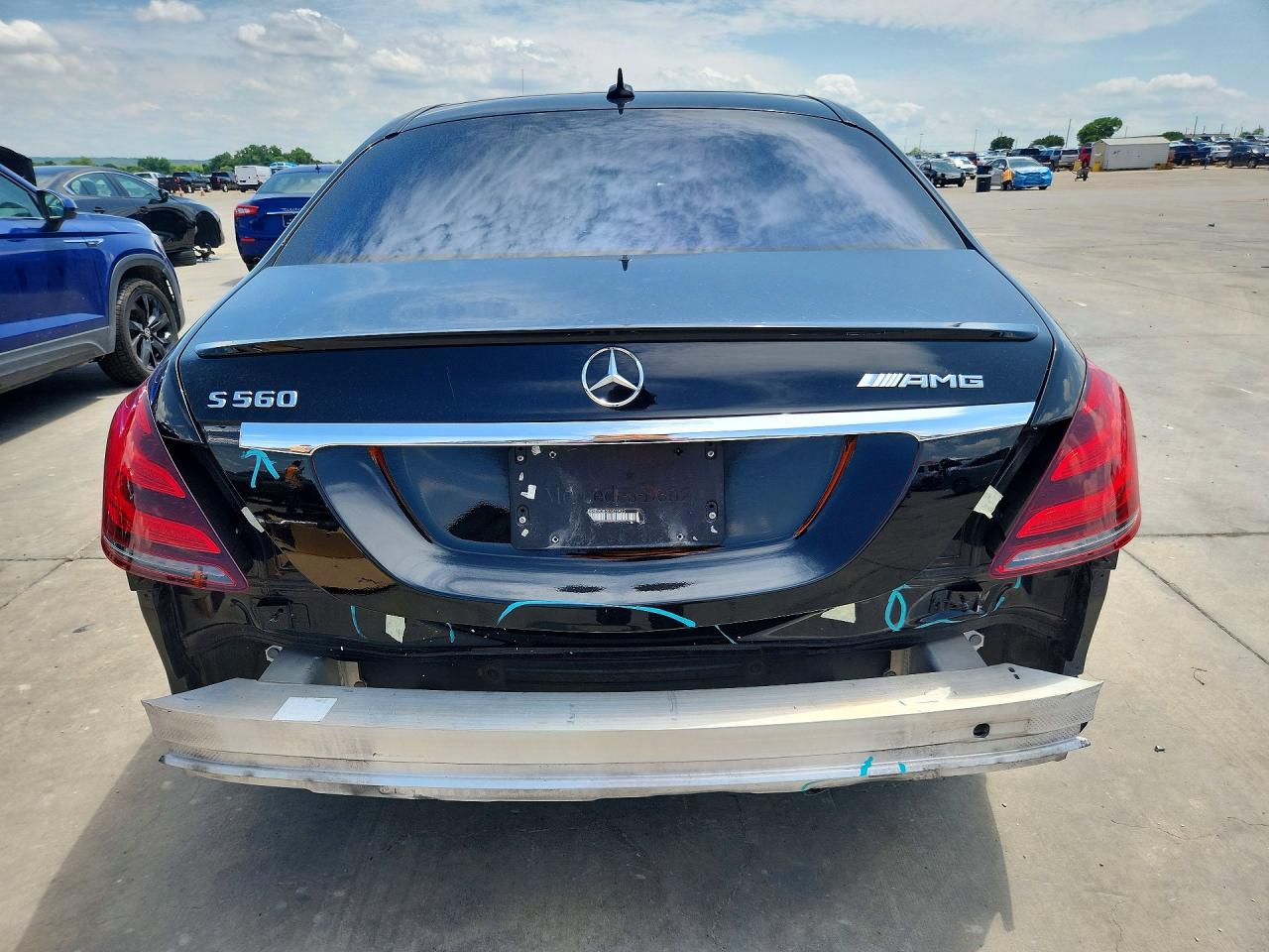 Mercedes-Benz S-Class 560