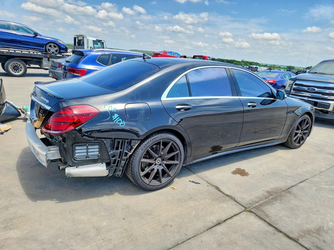 Mercedes-Benz S-Class 560