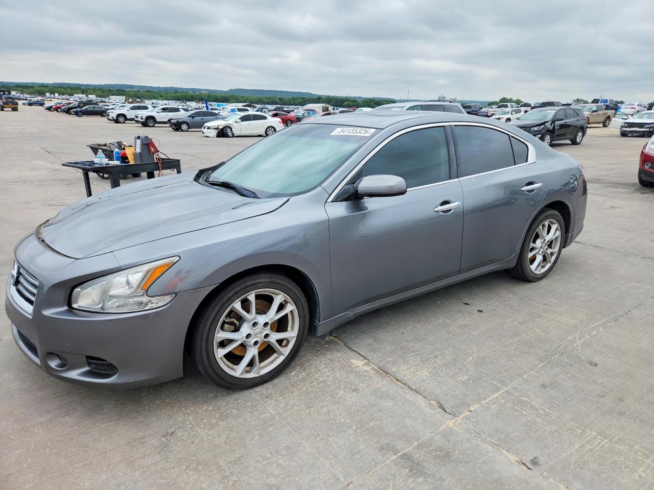 Salvage Nissan Maxima Image