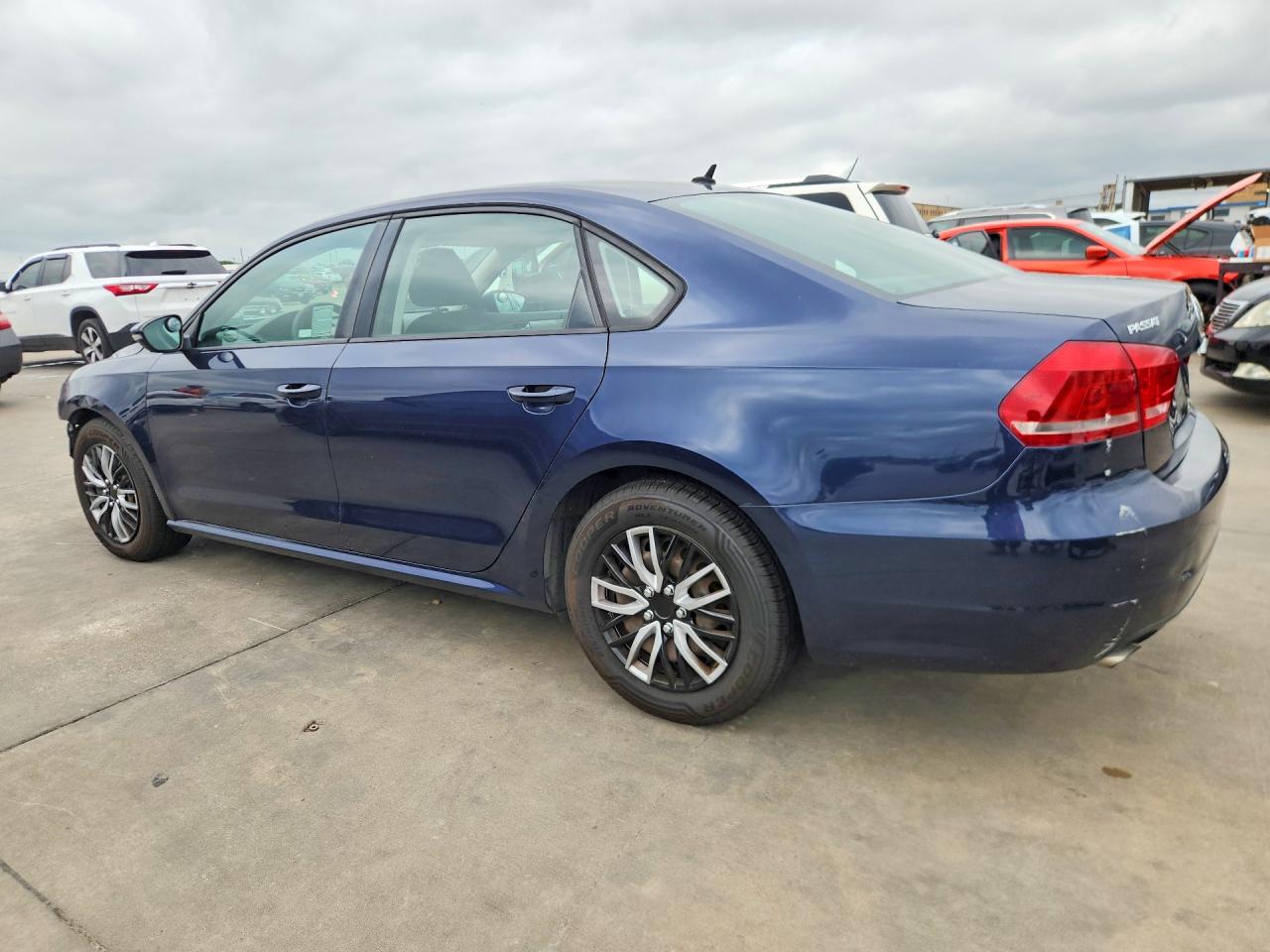 Volkswagen Passat S
