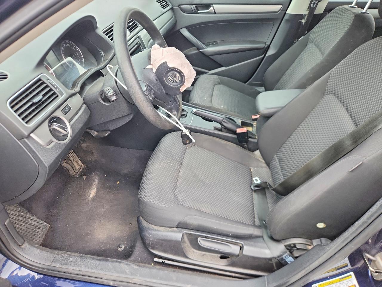 Volkswagen Passat S