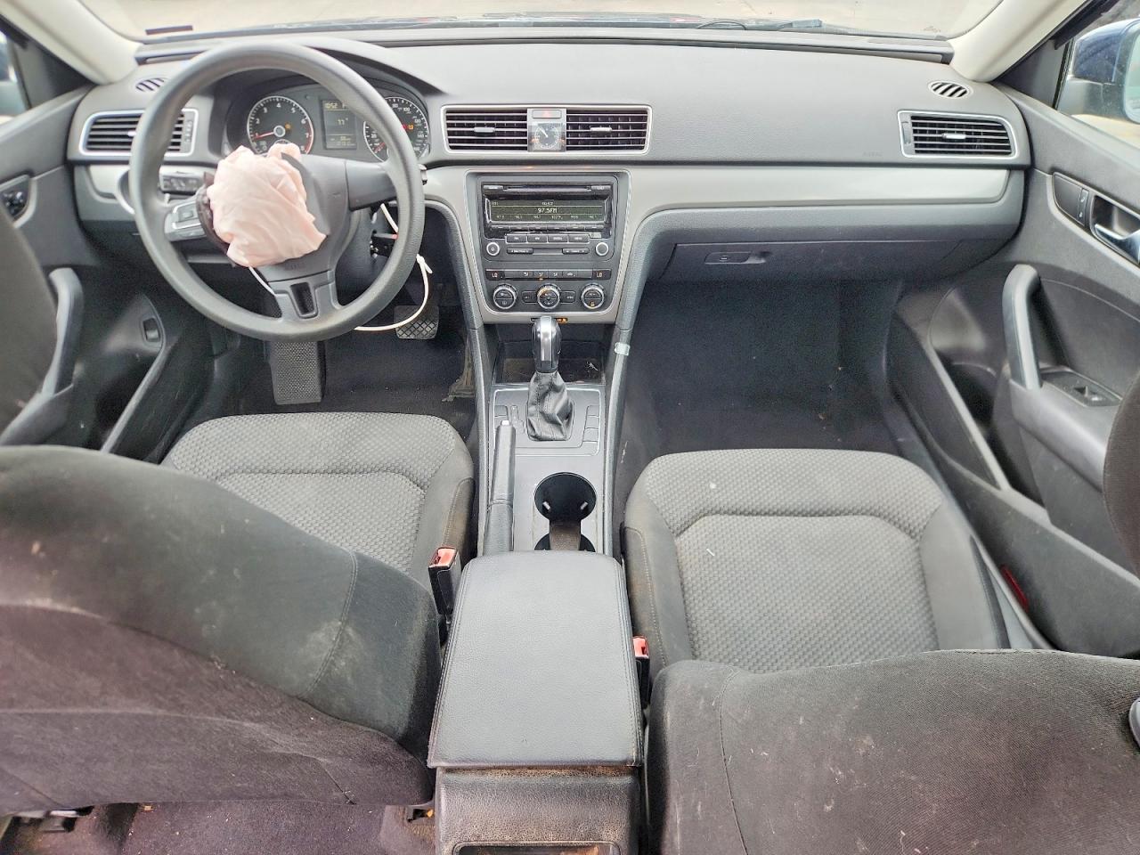 Volkswagen Passat S