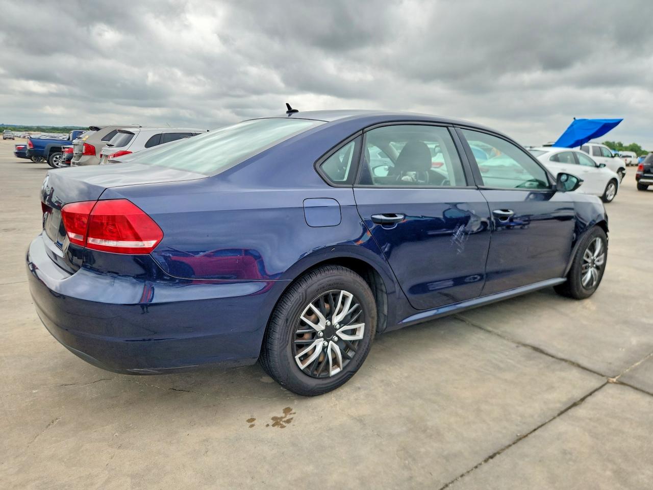 Volkswagen Passat S