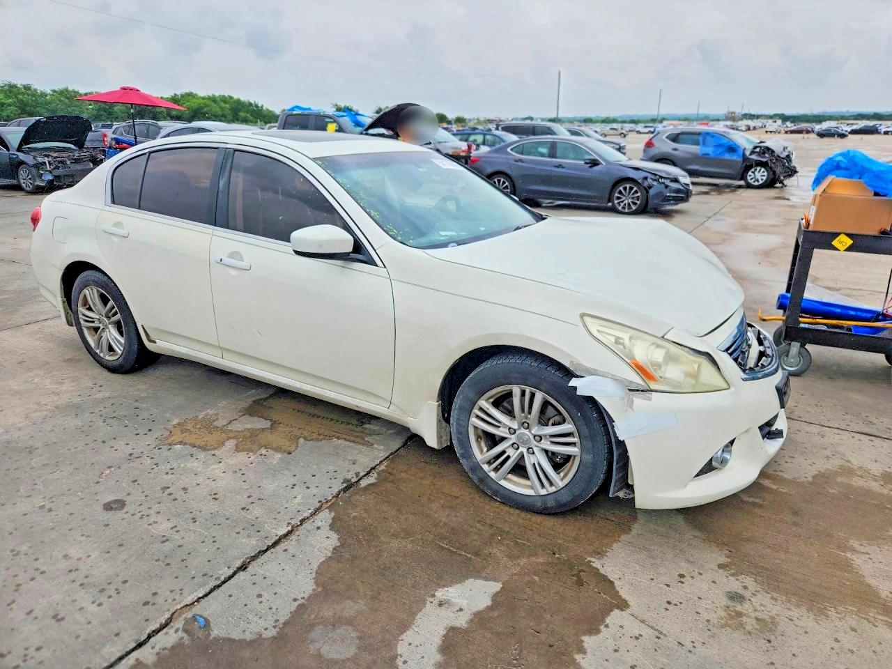 INFINITI G25 X