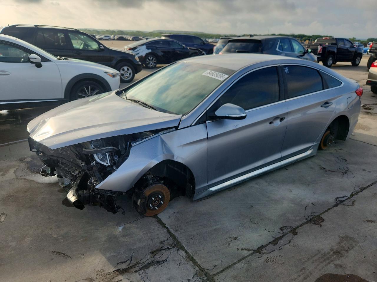 Salvage Hyundai SONATA Image