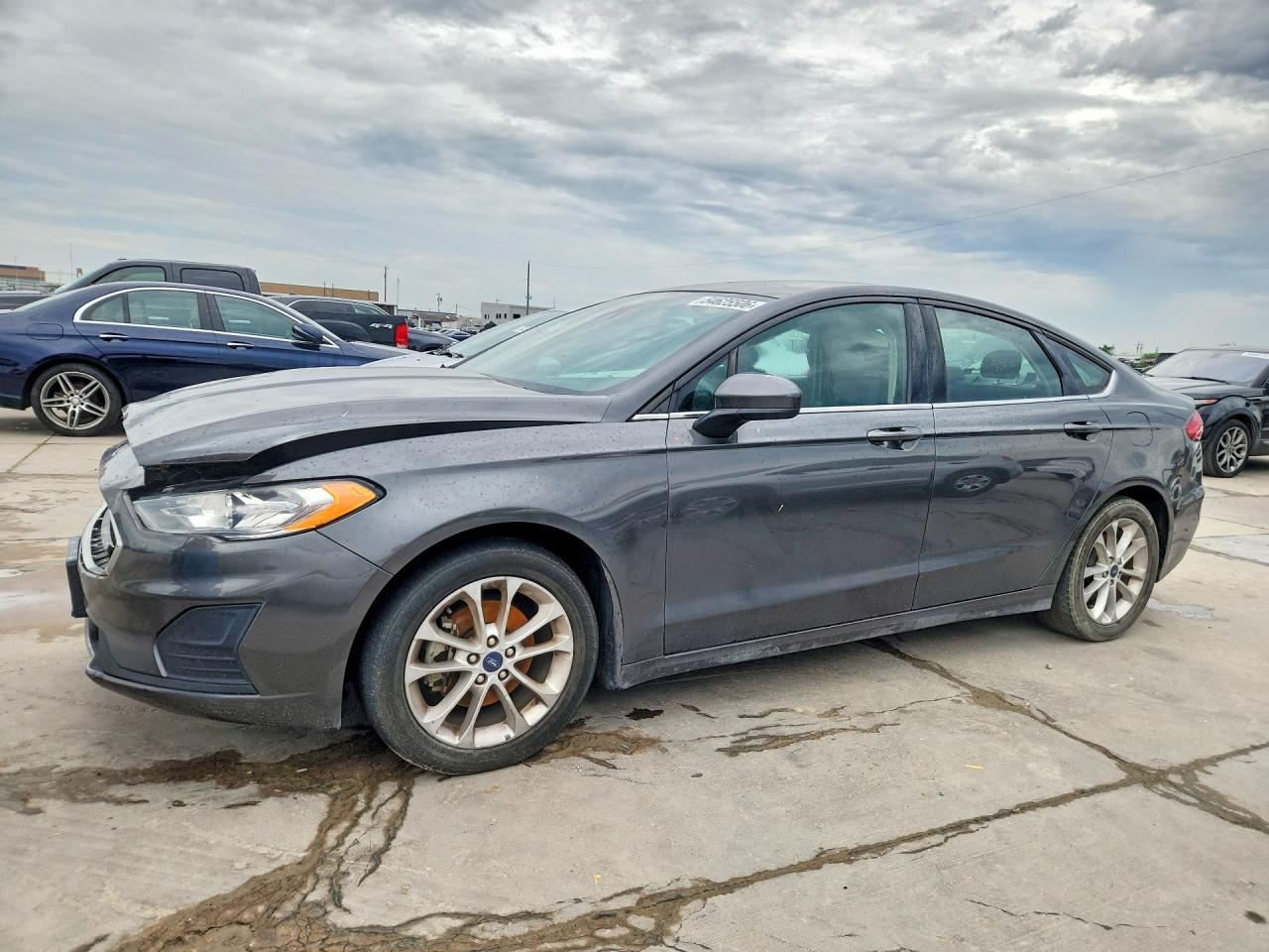 Salvage Ford Fusion Image