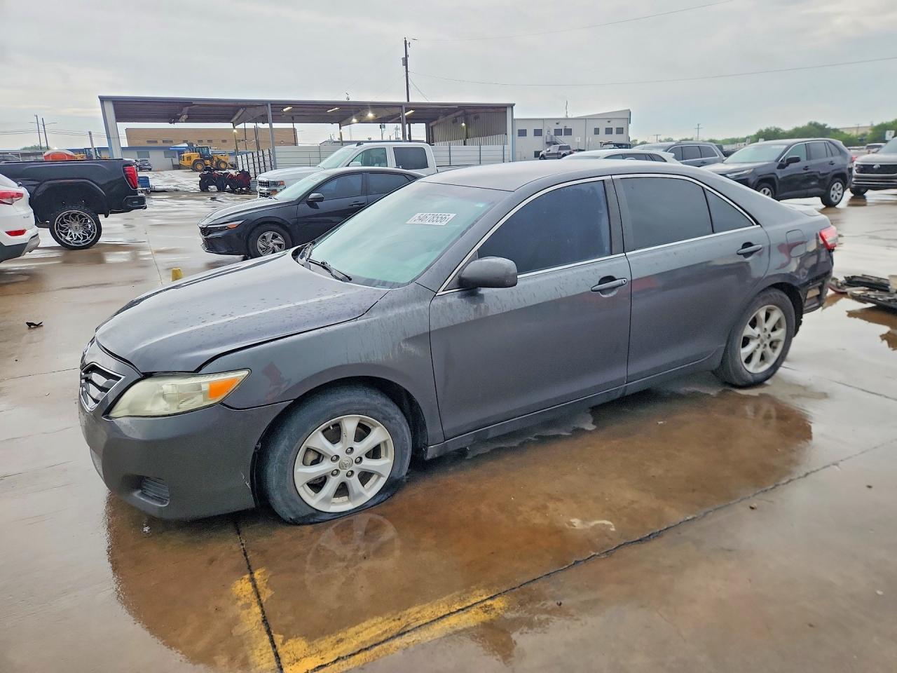 Salvage Toyota Camry Image