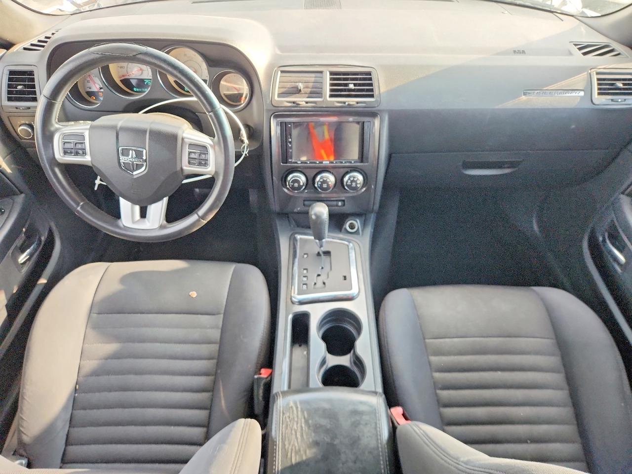 Dodge Challenger Sxt