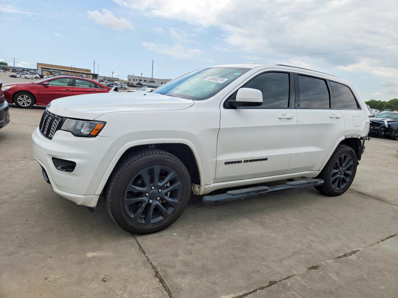 Salvage Jeep Cherokee Image